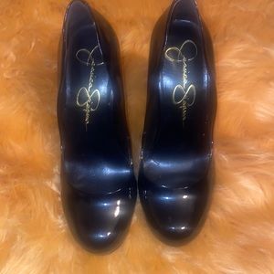 4’in Patient leather round toe heels, worn once